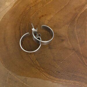 RETIRED James Avery Simplicity Hoop Earrings, Sterling Silver